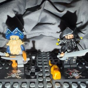 Pirates of the Caribbean Minifigure Set